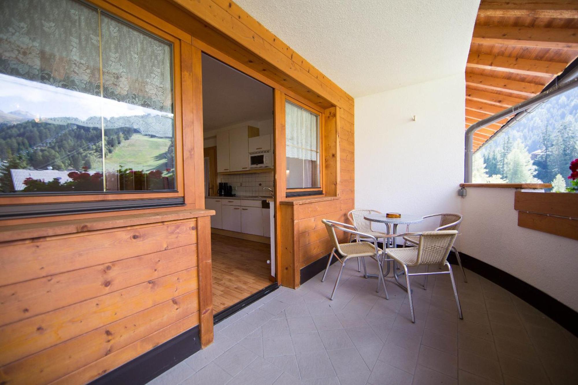Pension Alpenrose Serfaus Rum bild