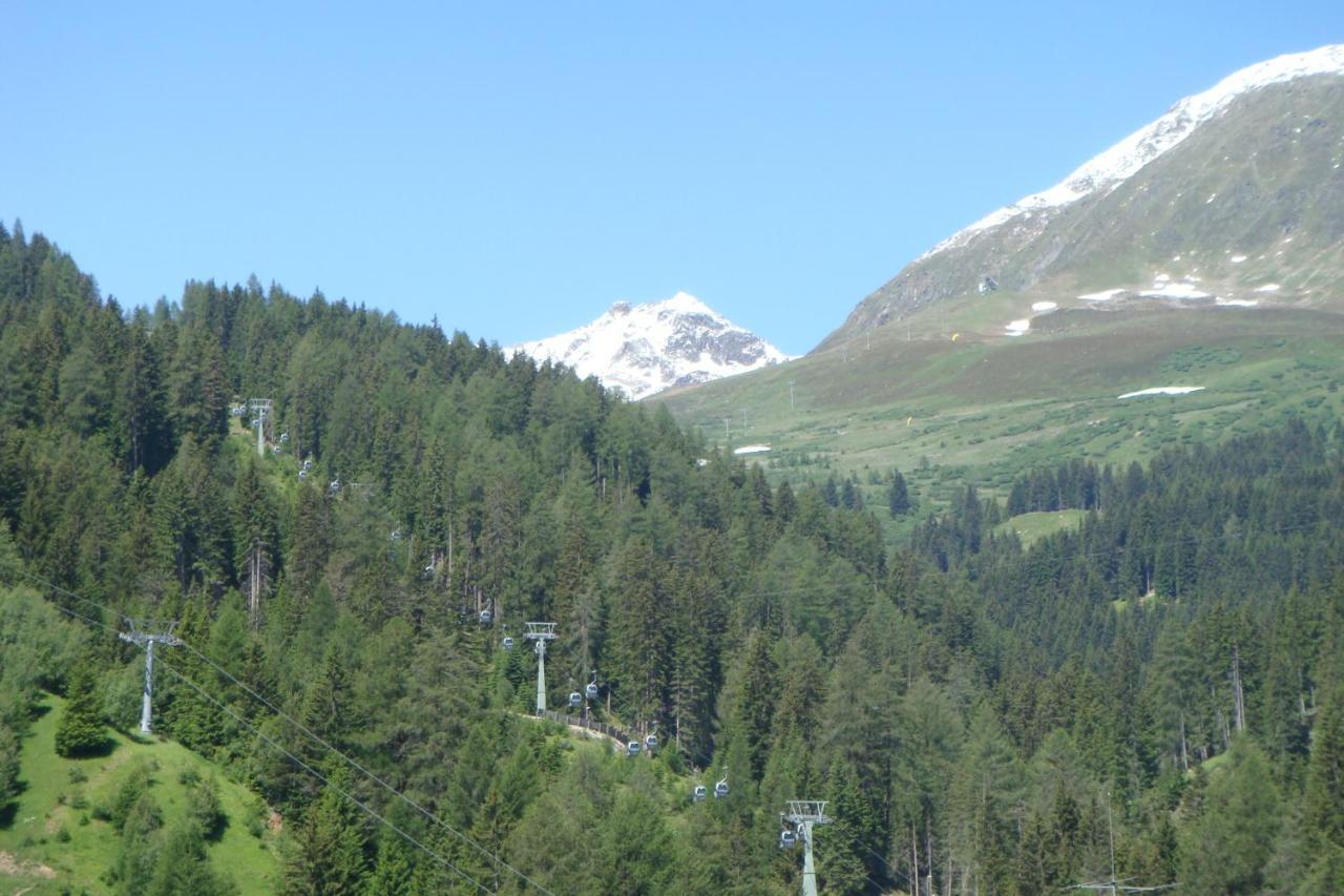 Pension Alpenrose Serfaus Rum bild
